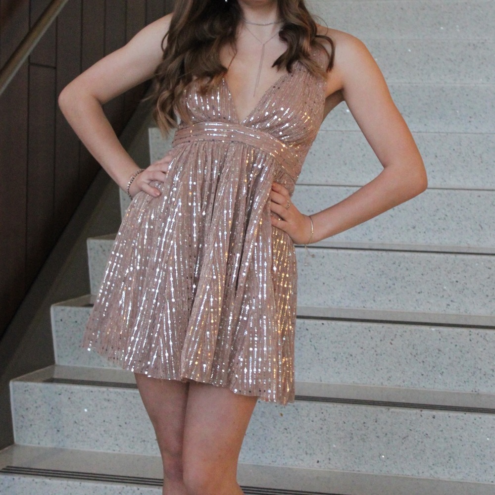 Pink Hoco/winter dance dress